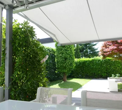  | Sunshade Blinds