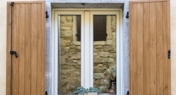 Wooden Shutters | Sunshade Blinds