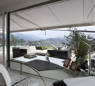  | Sunshade Blinds