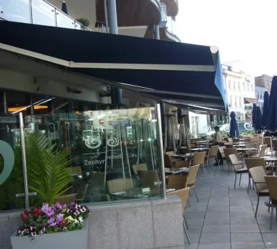  | Sunshade Blinds