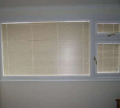  | Sunshade Blinds